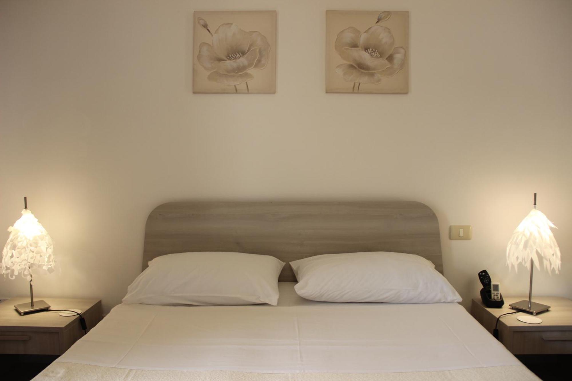 B&B Villa Adriana Сан-Леоне Экстерьер фото